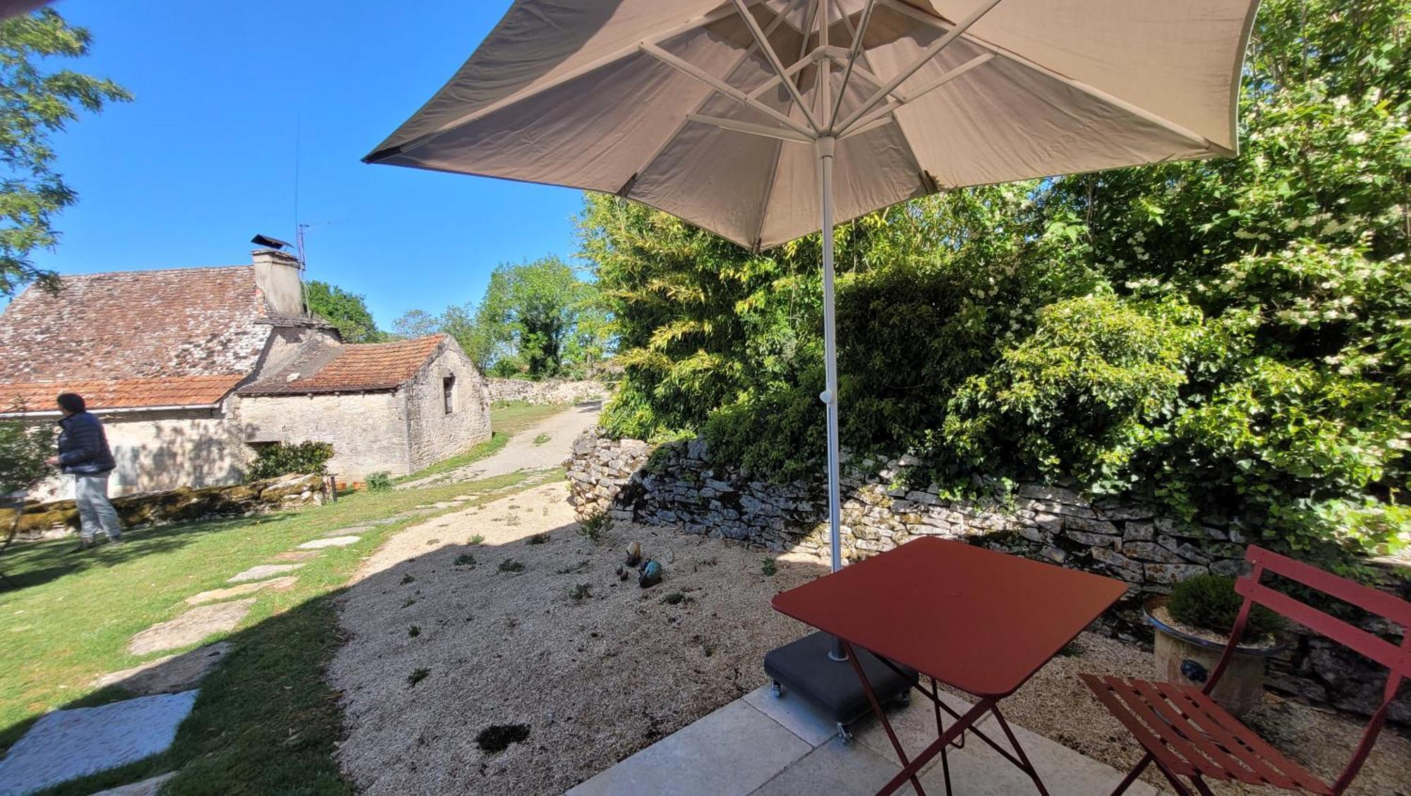 Les Enclos Secrets Livernon Exterior photo